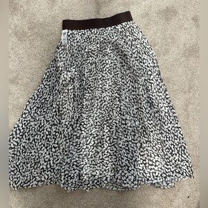 BNWT Aritzia Wilfred Twirl Midi Skirt